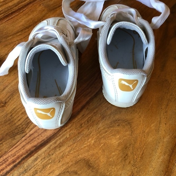 White Puma Roma Heart Patent Sneaker With Ribbon Laces - Picture 6 of 11